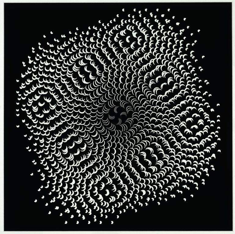02_Gottfried Jäger, Lochblendenstruktur (Pinhole Structure) 3.8.14 F 3.3, 1967, Silbergelatine-Barytpapier, 49 x 49 cm,© VG Bild-Kunst, Bonn 2023