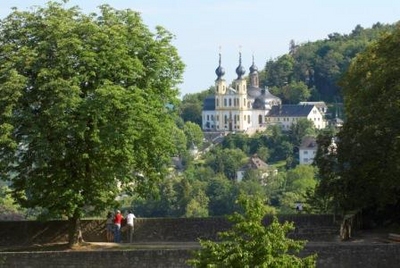 Blick von der Festung Marienberg auf das Käppelle in Würzburg: Ein vor zweihundertfünfzig Jahren errichtetes Marien-Heiligtum