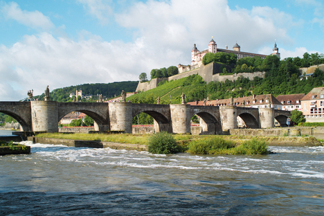 Alte Mainbrücke (bridge) and Fortress Marienberg