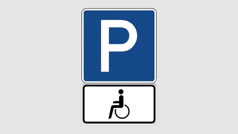 Parkplatz Schwerbehinderte
