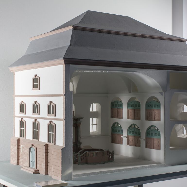 Foto aus dem J.-Stahl-Zentrum: Modell Synagoge Heidingsfeld